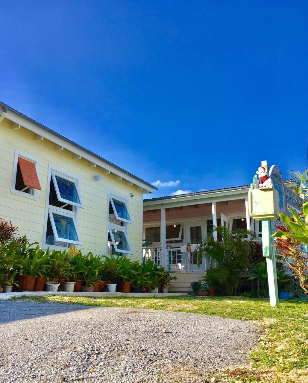 Guest House One One One Nanjo Bagian luar foto
